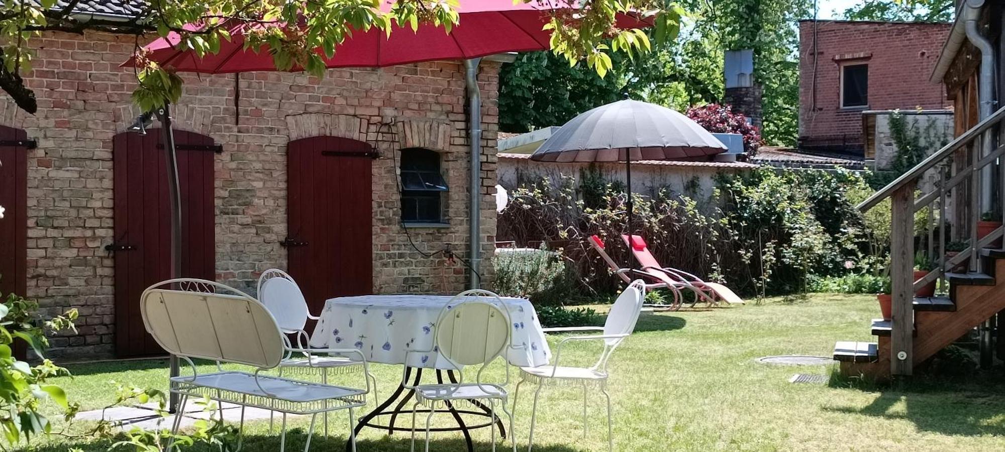 Schlossparkferienwohnungen Rheinsberg Mit Garten Екстериор снимка